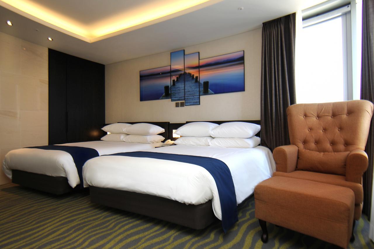 Gloucester Hotel Чеджудо Экстерьер фото