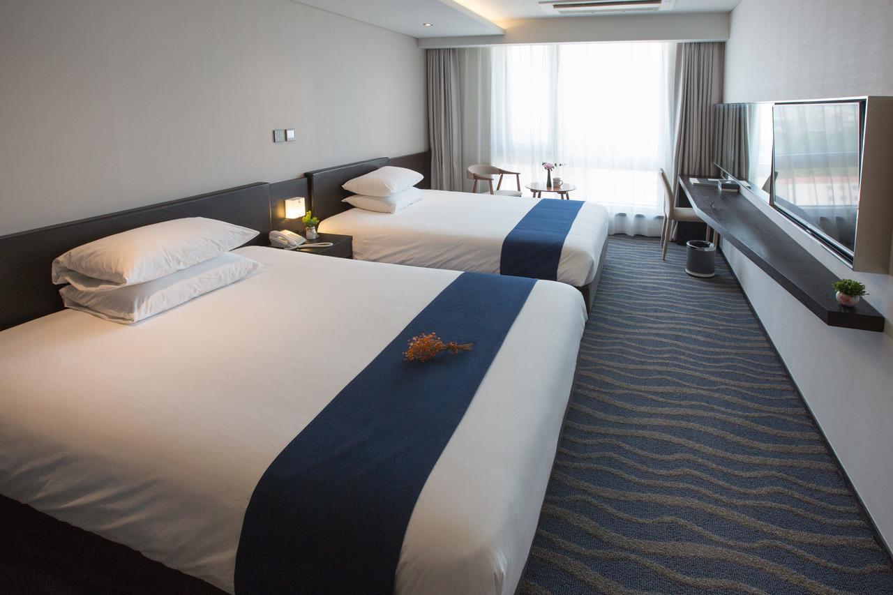 Gloucester Hotel Чеджудо Экстерьер фото