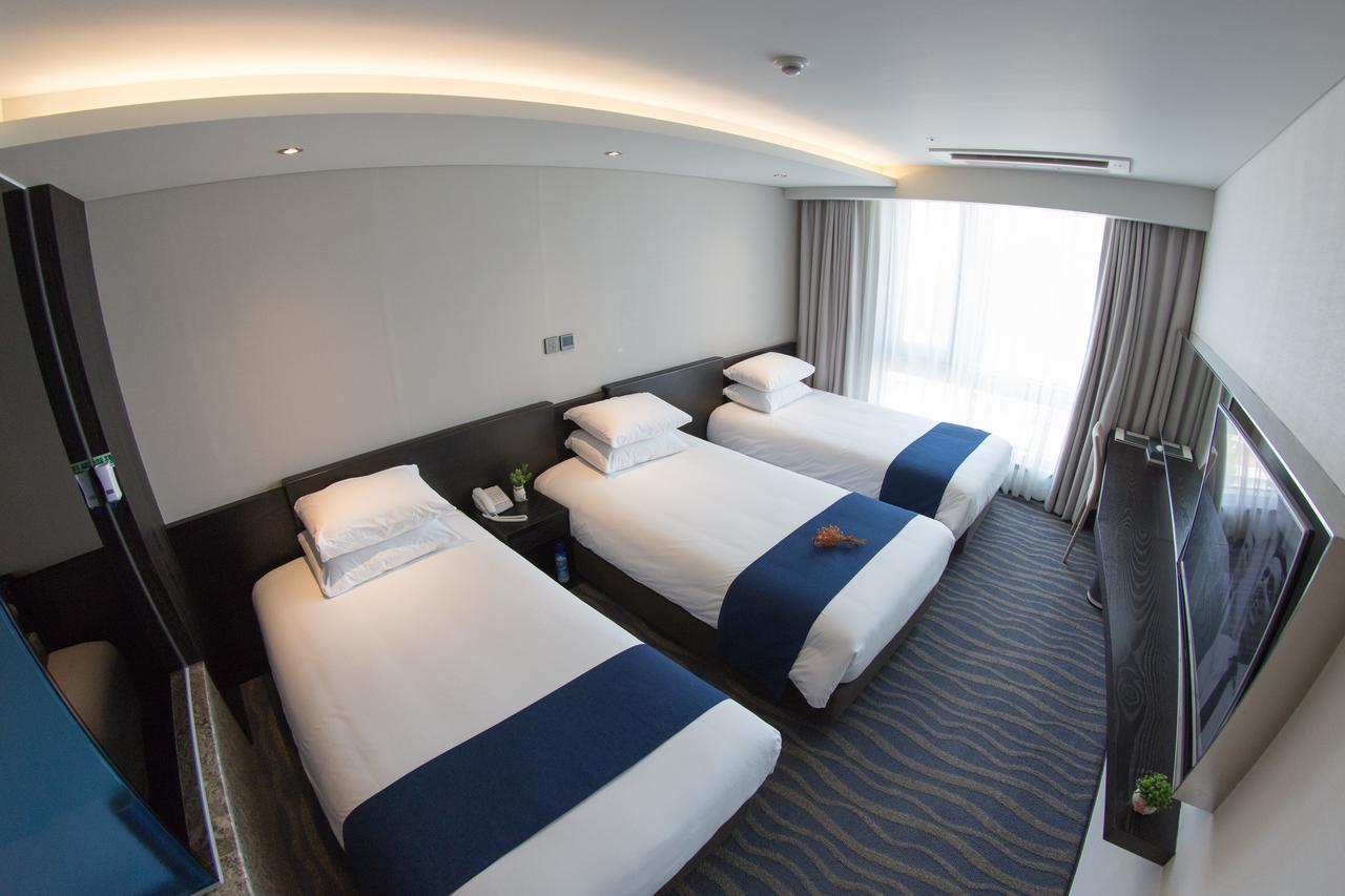 Gloucester Hotel Чеджудо Экстерьер фото